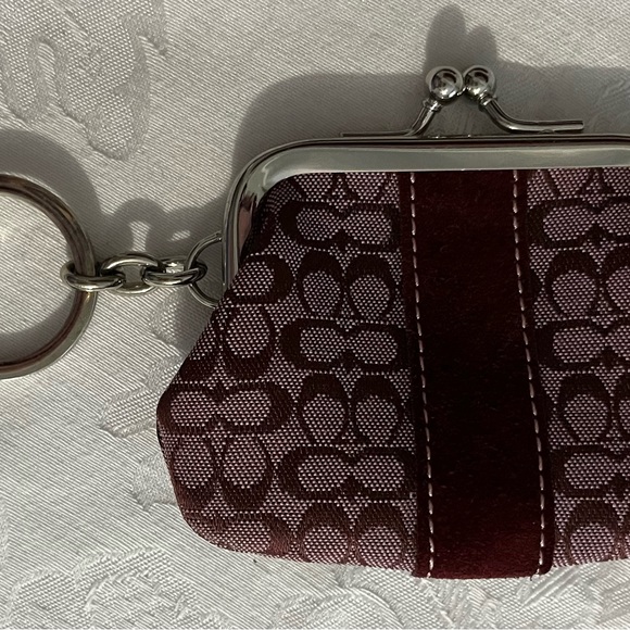 Coach Handbag, Bill and checkbook holder, coin purse FOB - Picture 4 of 15